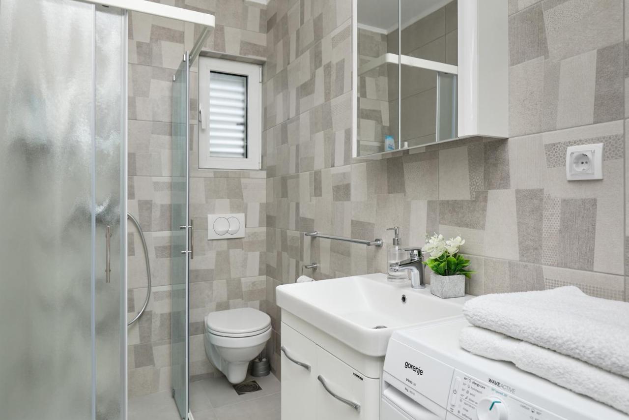 Apartment Kascelan Kotor Eksteriør bilde